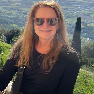 Meet your Posher, April